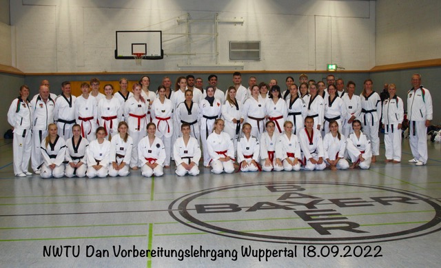 Erfolgreicher Dan-Vorbereitungslehrgang NWTU in Wuppertal