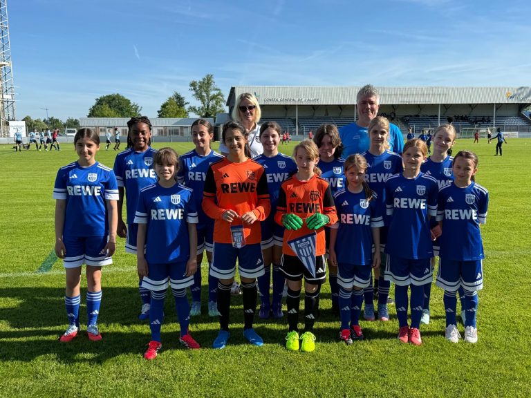Sponsoren ermöglichen  Teamfahrt: D-Juniorinnen besuchen Partnerstadt Montlucon